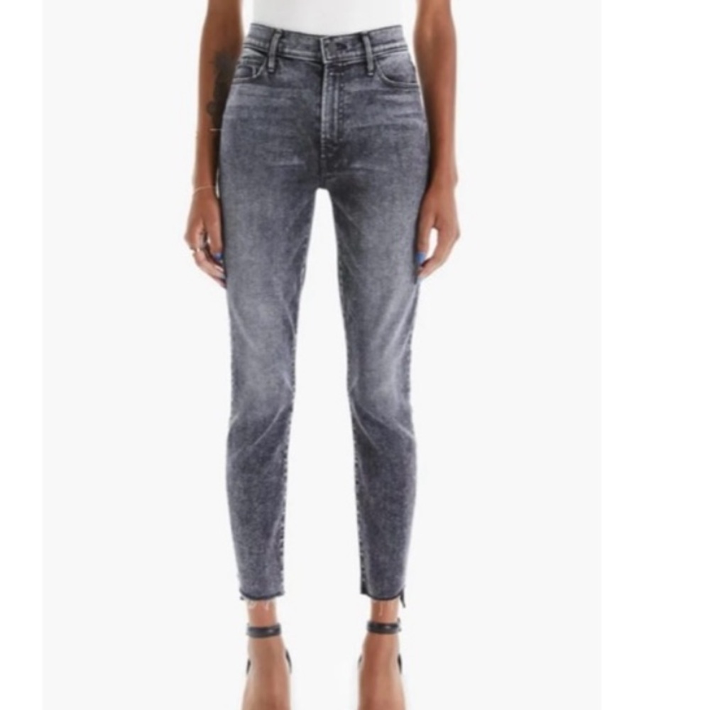 MOTHER Jeans - THE STUNNER ZIP ANKLE STEP FRAY Train Stops